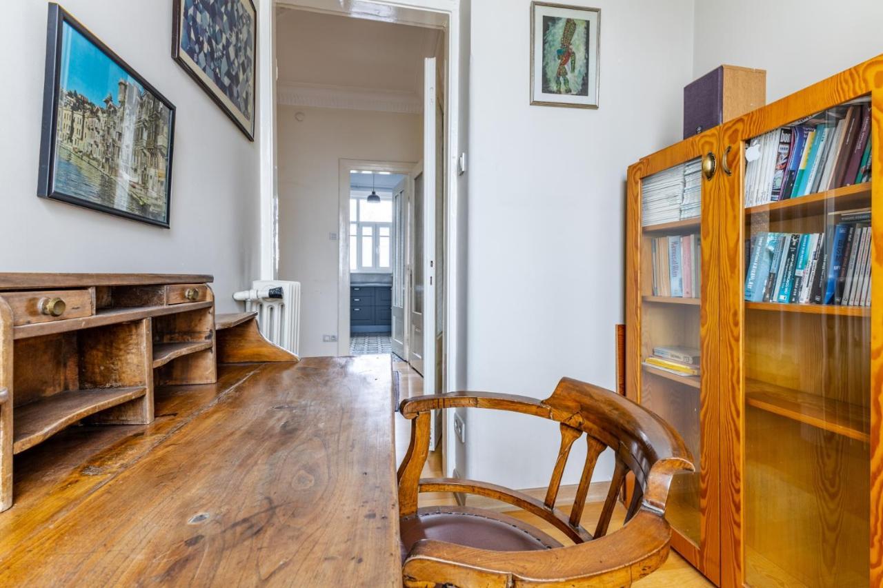 Flat With Balcony And Bosphorus View In Beyoglu Apartment Istanbul Exterior foto